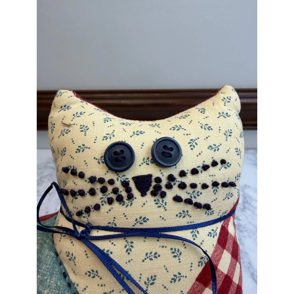 Vintage Country Primitive Patchwork Fabric Cat Pillow Button Eyes Doorstop 9in